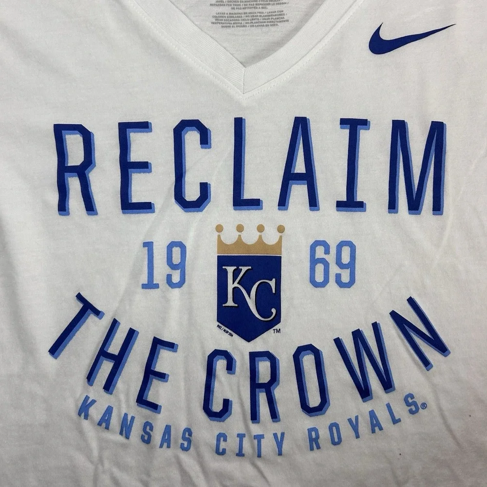 Kansas City Royals Nike Shirt Womens XL White Slim Fit V-Neck Reclaim The Crown